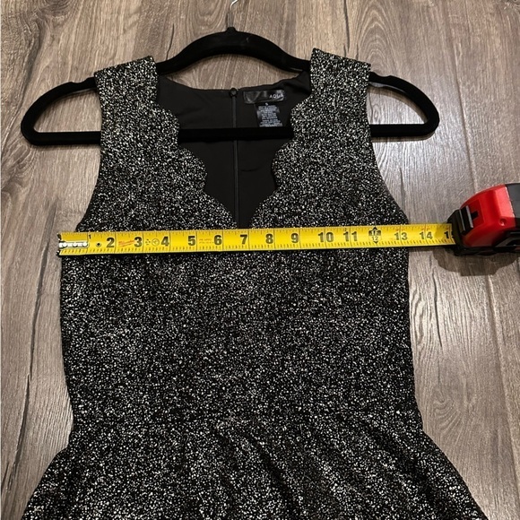 Aqua Brand Bloomingdales Scalloped Neck Dress Gold Glitter Black Small NYE Party - Picture 9 of 12